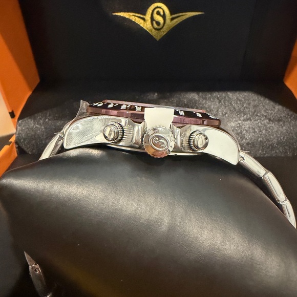 Stuhrling Ultima Aquadiver Ice Blue Men’s Chronograph Watch - Picture 7 of 8